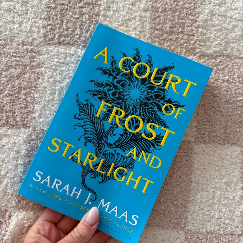 A Court of Frost and Starlight Book